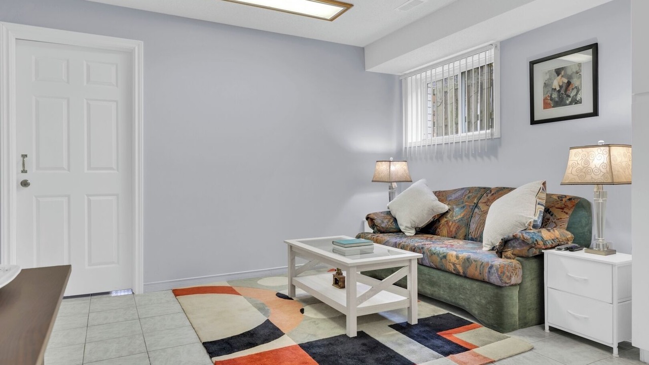 Photo of Livingroom in LaSalle