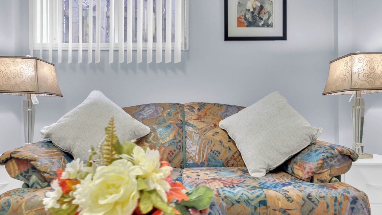 Photo of Livingroom in LaSalle