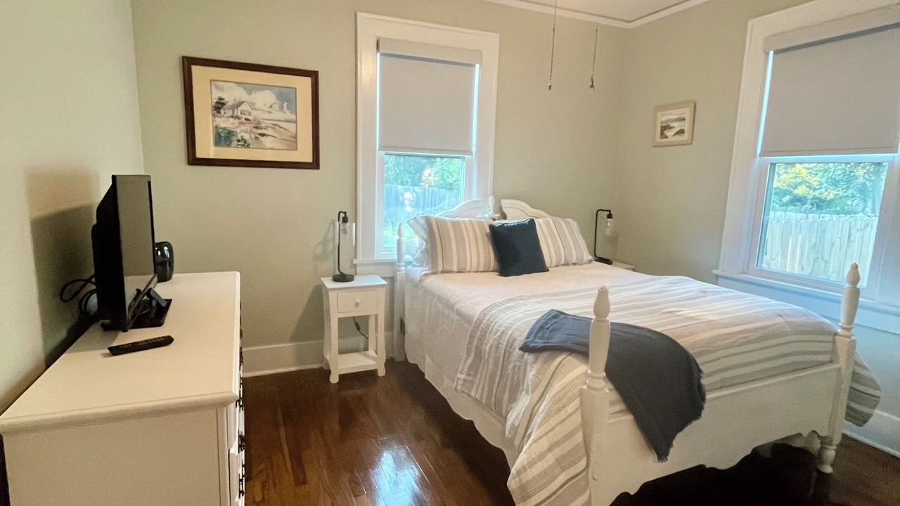 Photo of Bedroom in Midtown