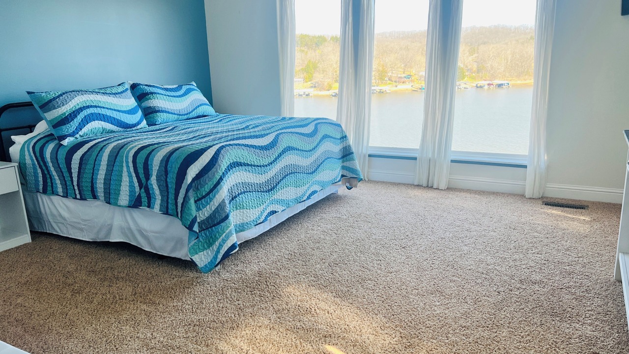Photo of Bedroom in Roach