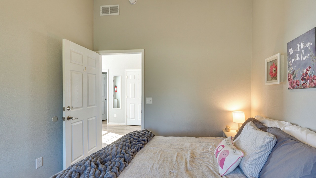 Photo of Bedroom in Richland