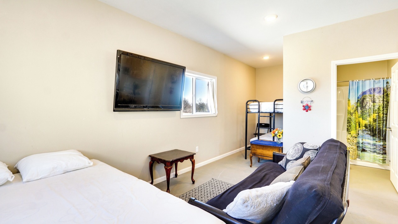 Photo of Bedroom in Richland