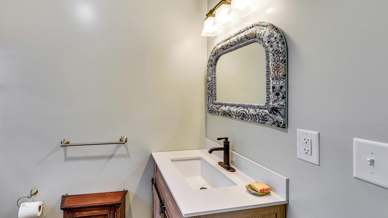 Photo of Bathroom in Carthage