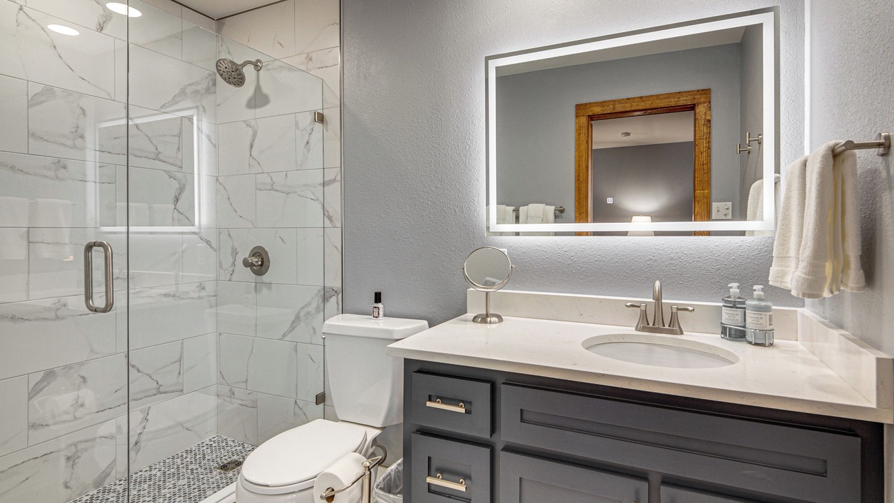 Photo of Bathroom in Gun Barrel City