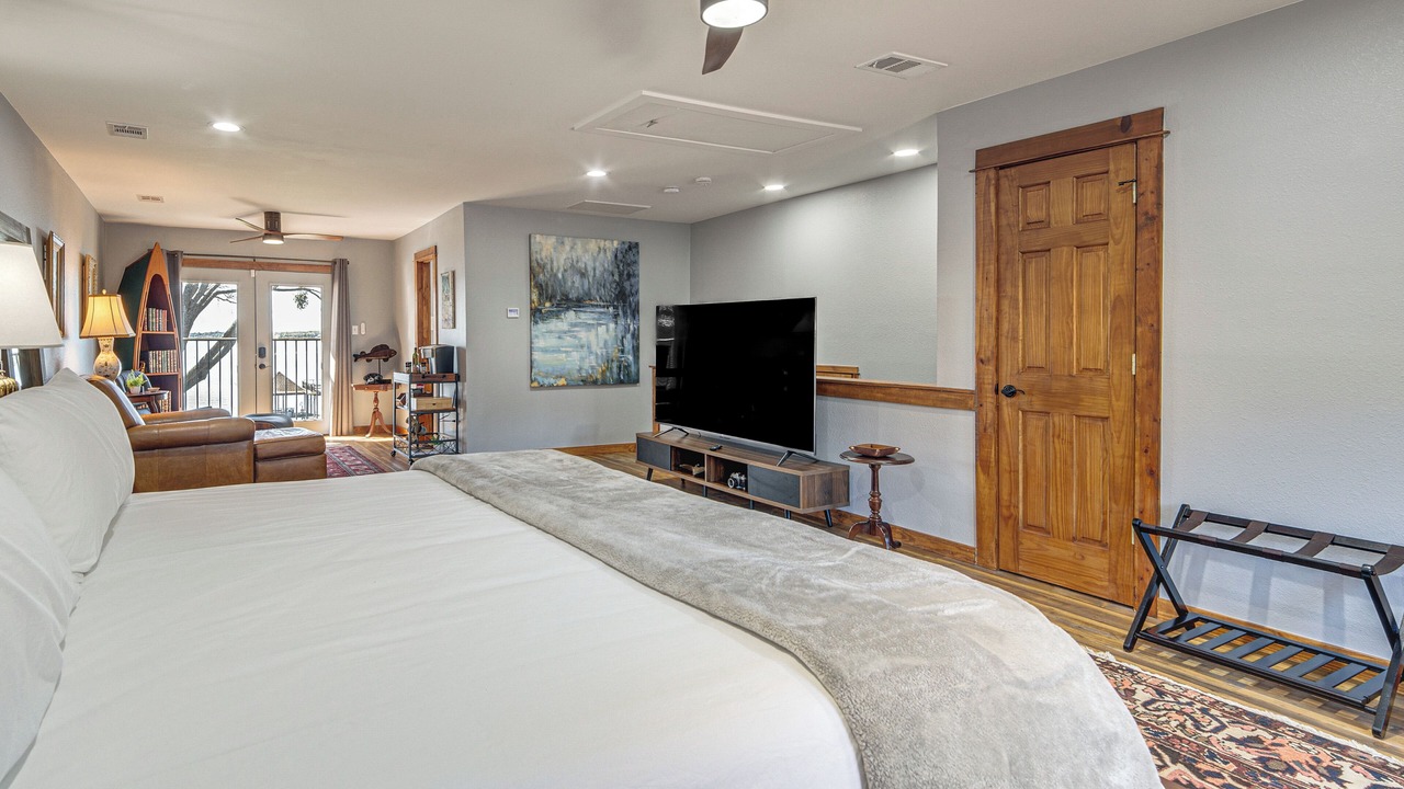 Photo of Bedroom in Gun Barrel City
