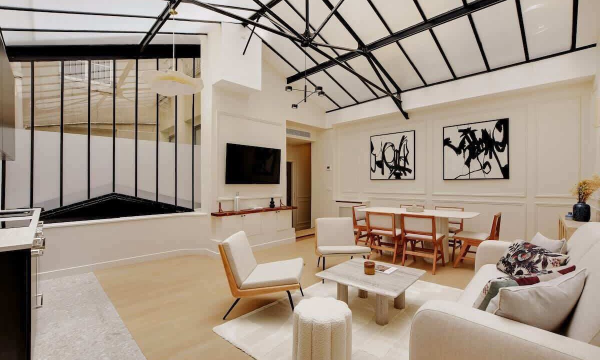Photo of Livingroom in Bonne-Nouvelle