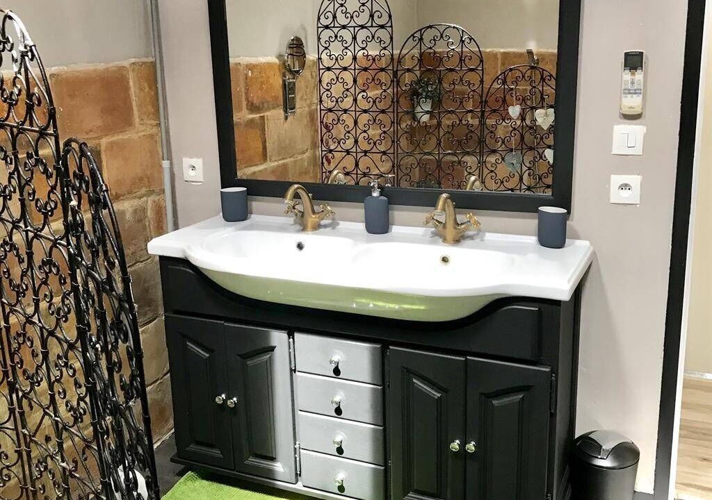 Photo of Bathroom in Pouzilhac