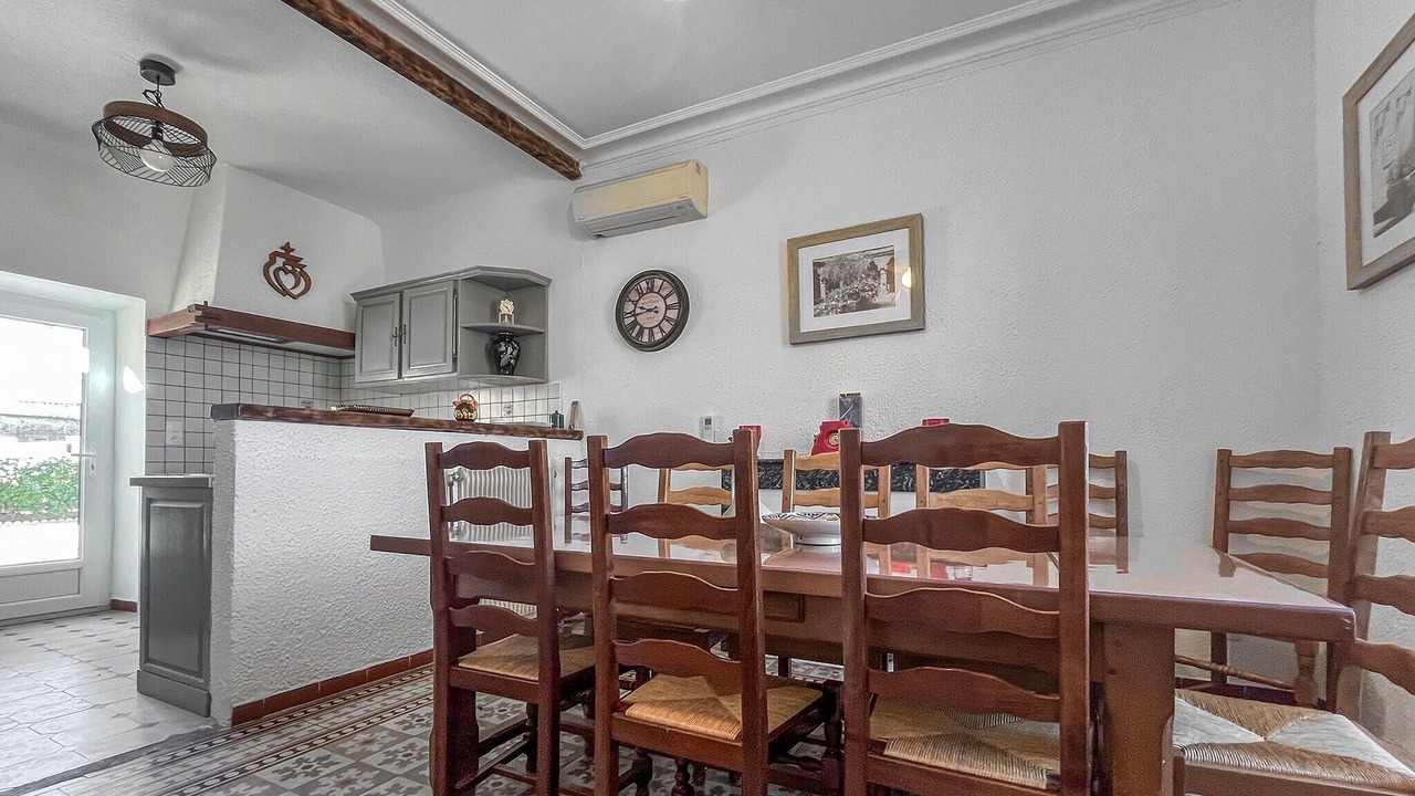 Photo of Bedroom in Saint-Laurent-La-Vernede
