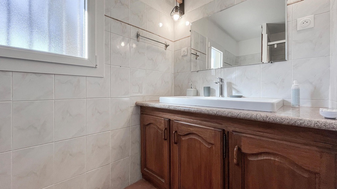 Photo of Bathroom in Saint-Laurent-La-Vernede