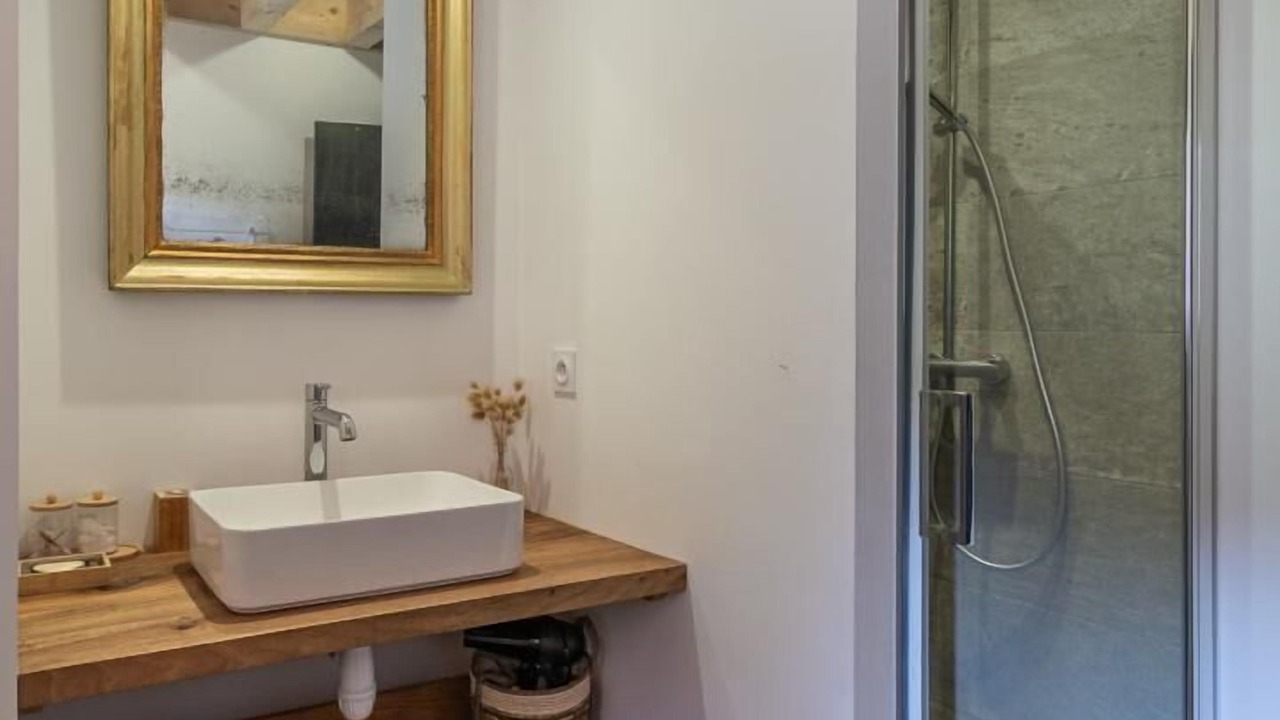 Photo of Bathroom in Jarsy