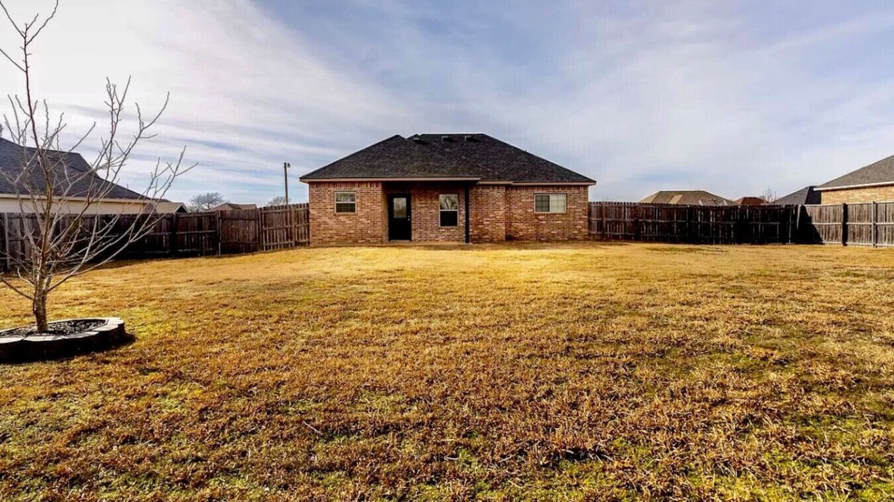 Photo of Outdoor in Calera