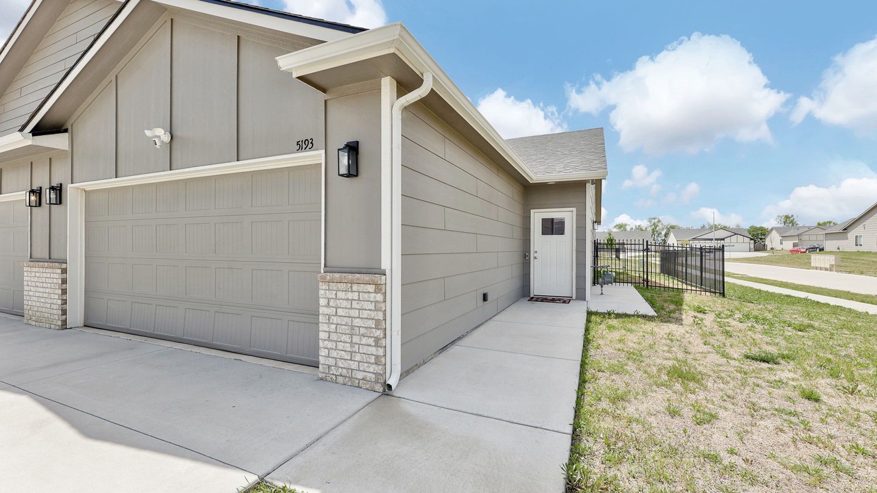 Photo of Outdoor in Bel Aire