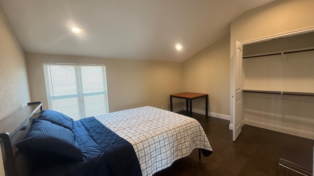 Photo of Bedroom in Era
