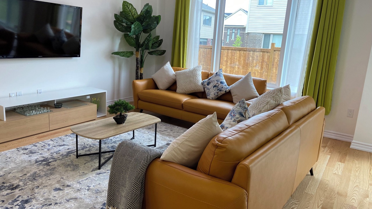 Photo of Livingroom in Barrie