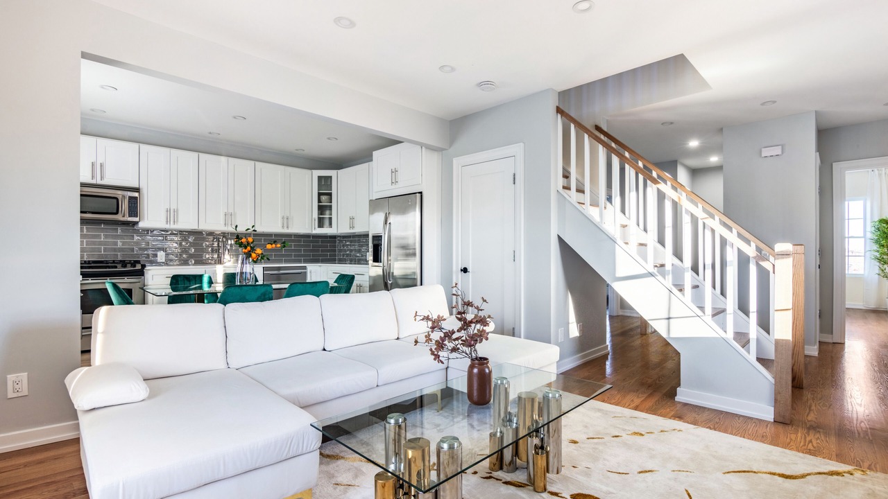 Photo of Livingroom in Southeast Yonkers