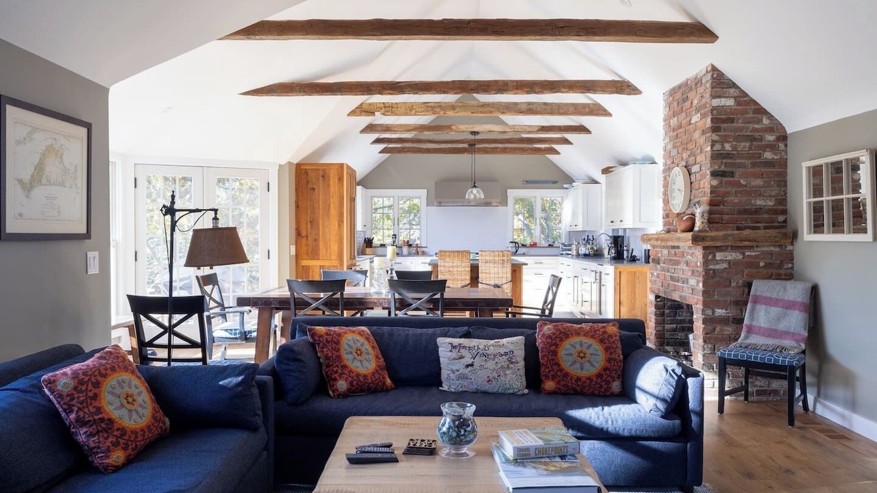 Photo of Livingroom in Menemsha