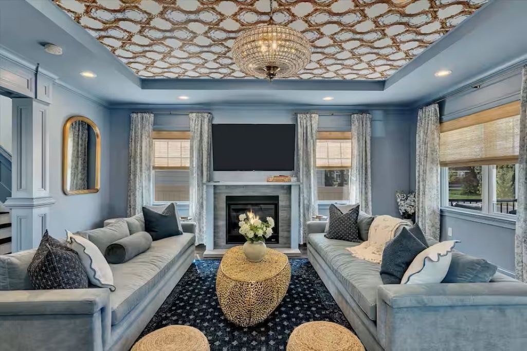 Photo of Livingroom in Saratoga Springs