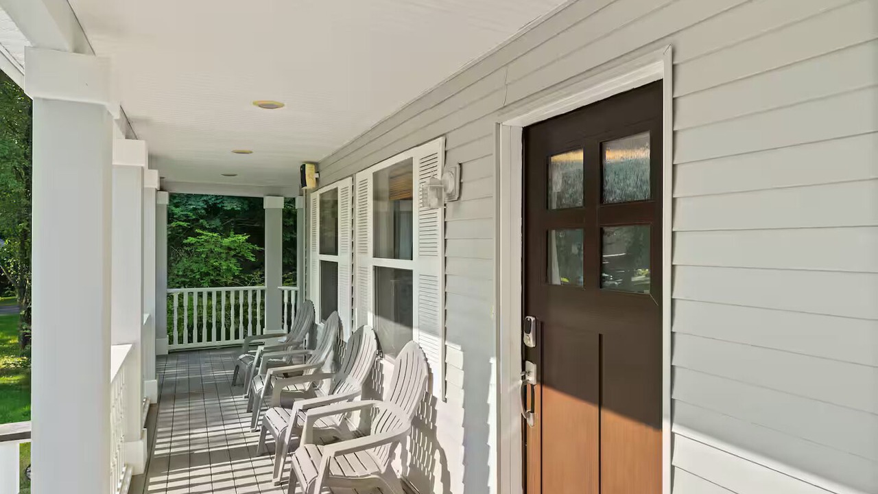 Photo of Patio Balcony in Saratoga Springs