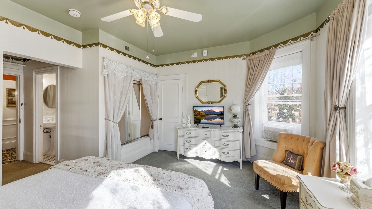 Photo of Bedroom in Heber