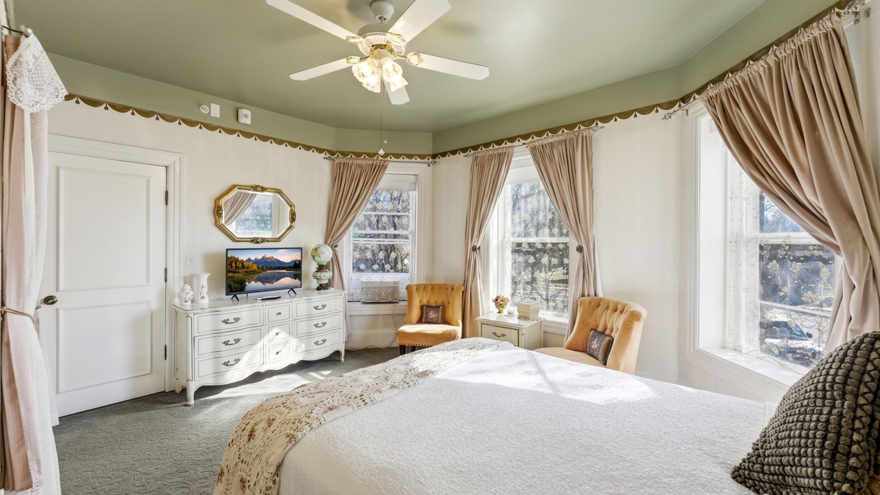 Photo of Bedroom in Heber