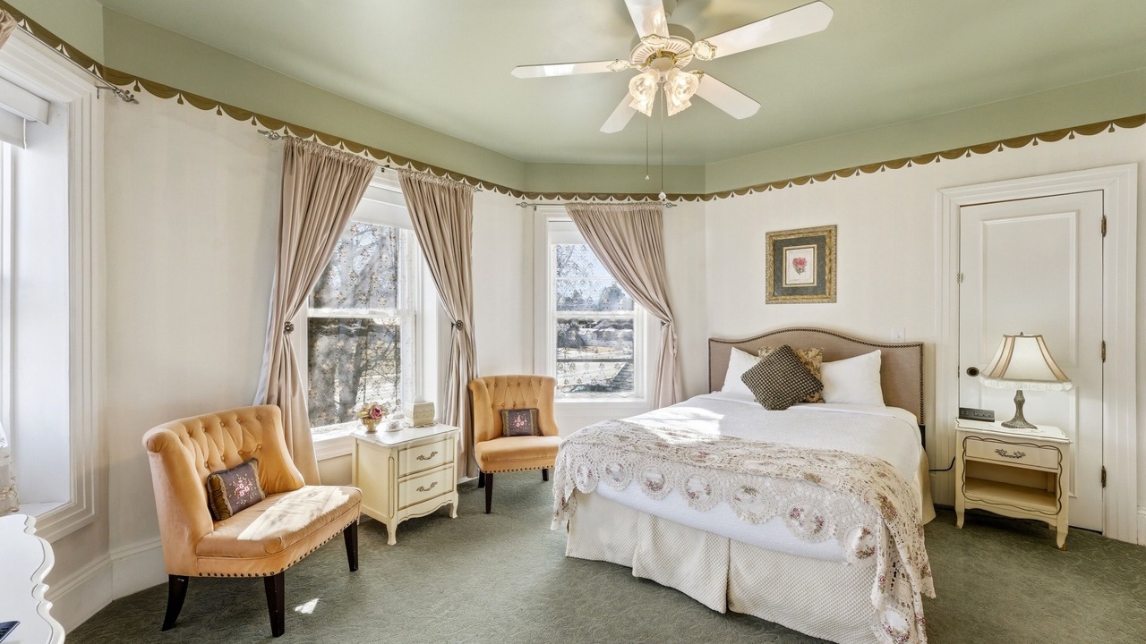 Photo of Bedroom in Heber