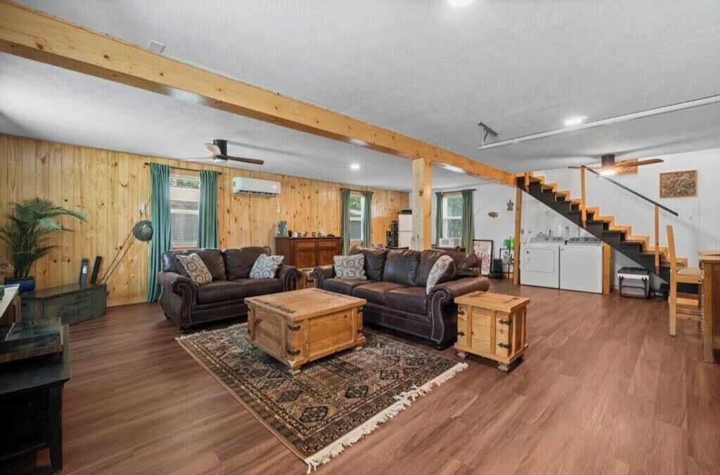 Photo of Livingroom in Blanchard