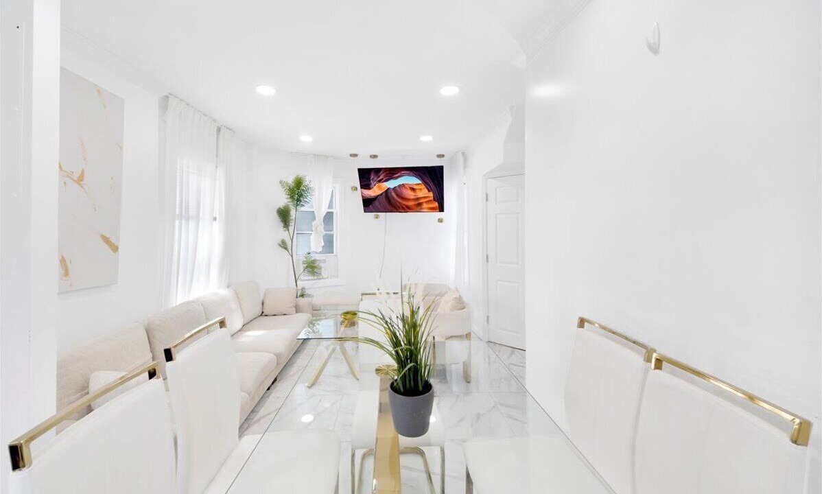 Photo of Livingroom in Bryn Mawr