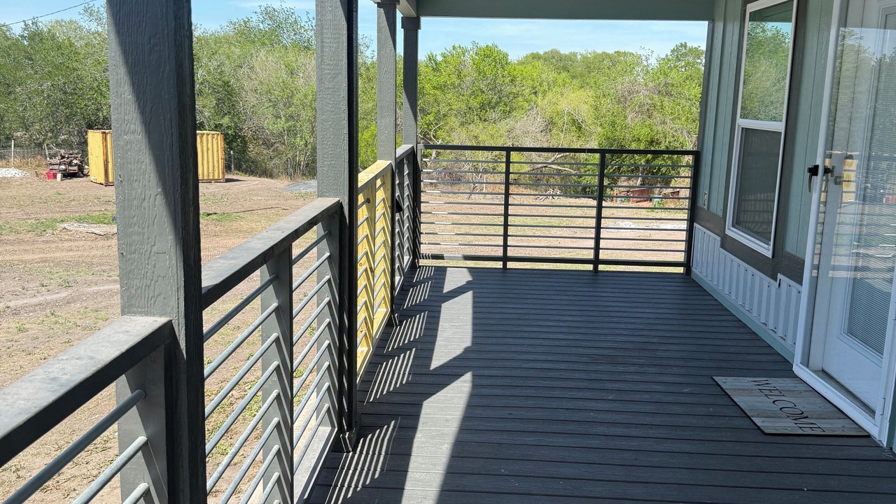 Photo of Patio Balcony in Robstown