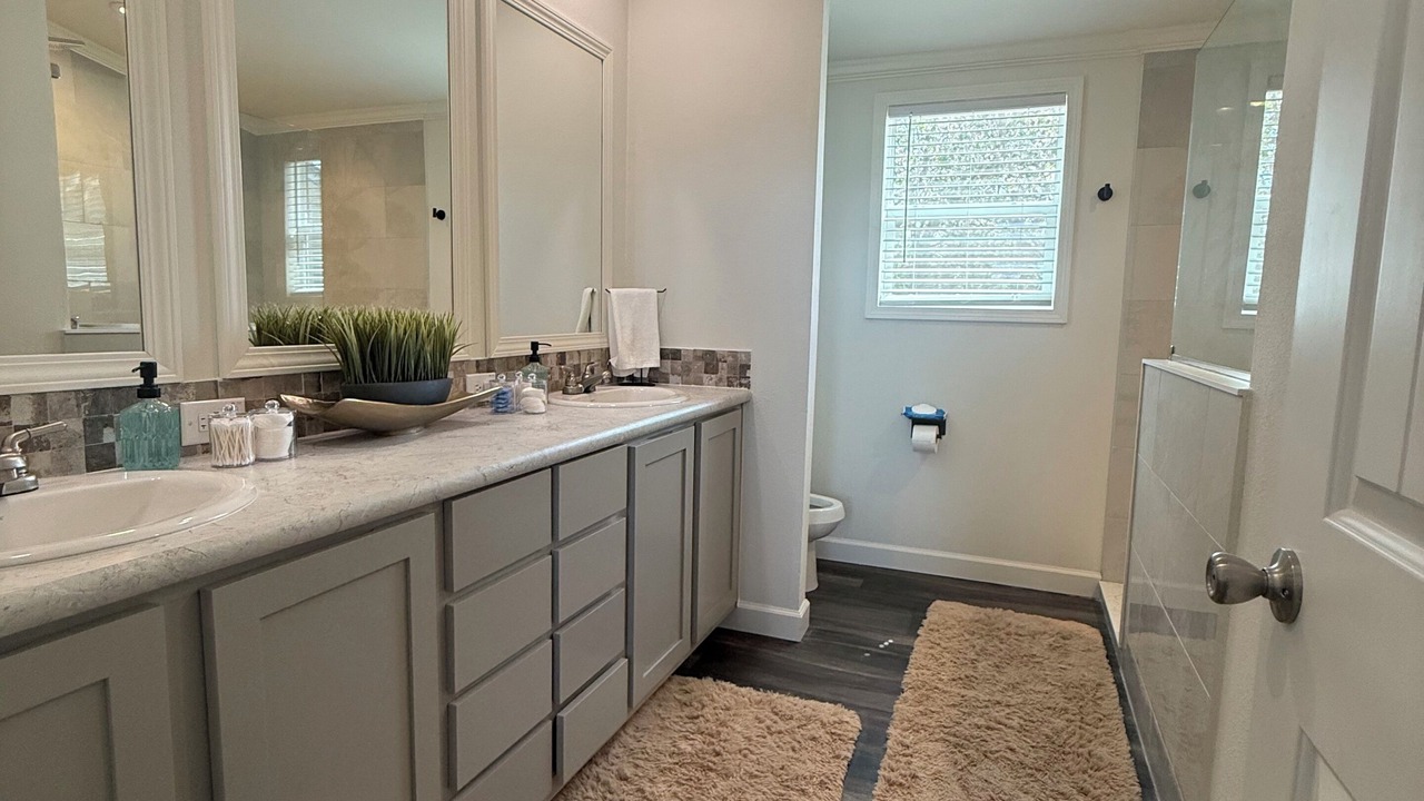Photo of Bathroom in Robstown