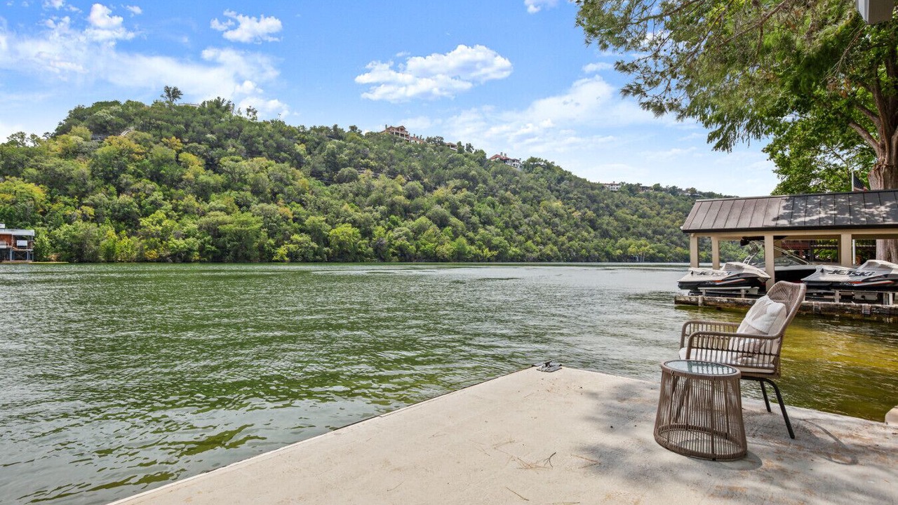 Photo of Outdoor in Manana West