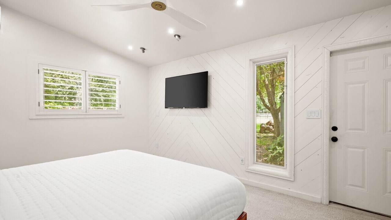 Photo of Bedroom in Manana West