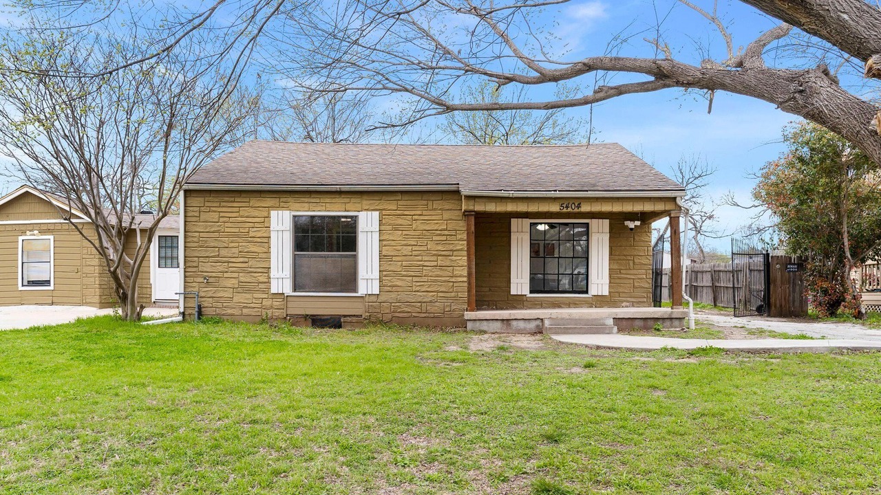 Photo of Outdoor in River Oaks