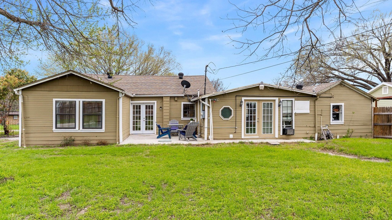 Photo of Outdoor in River Oaks