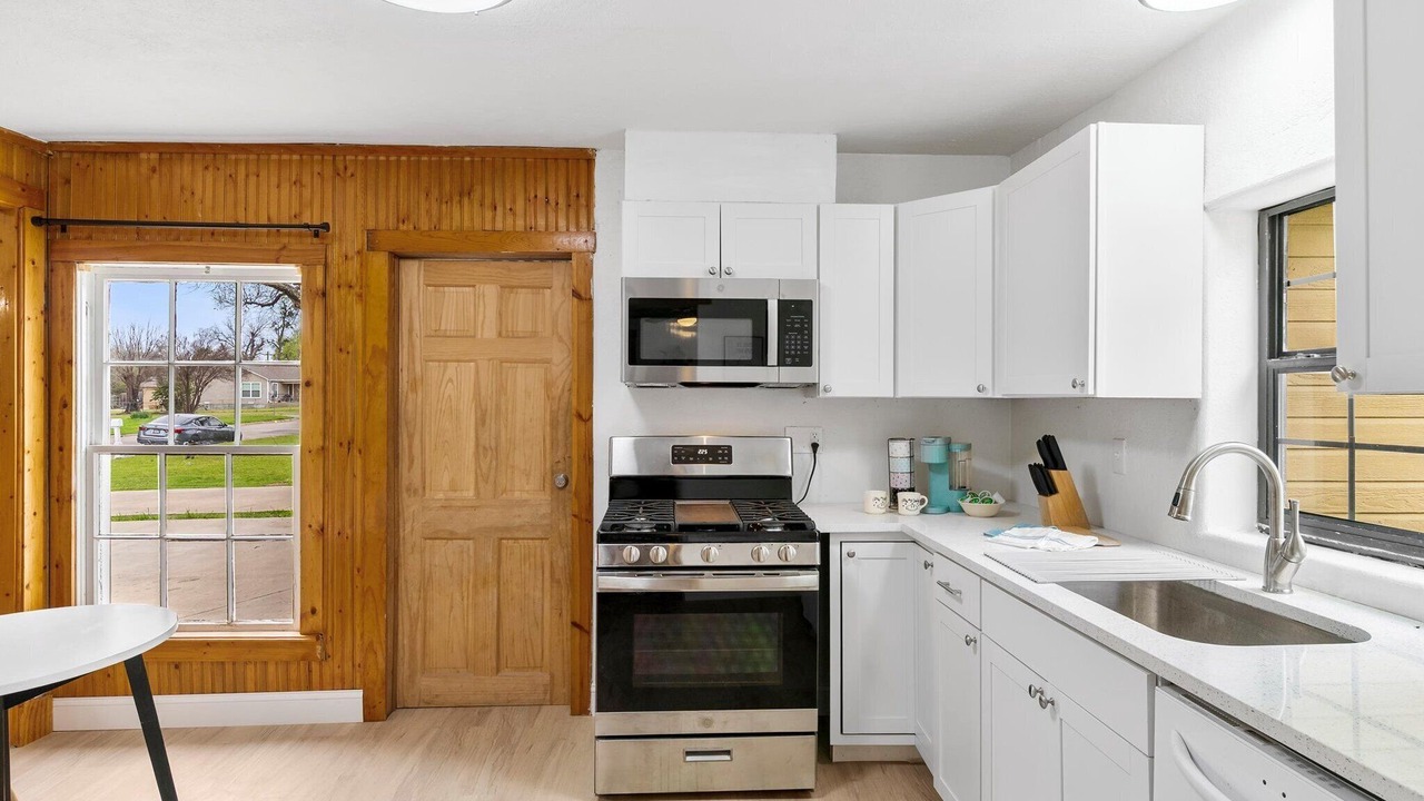Photo of Kitchen in River Oaks