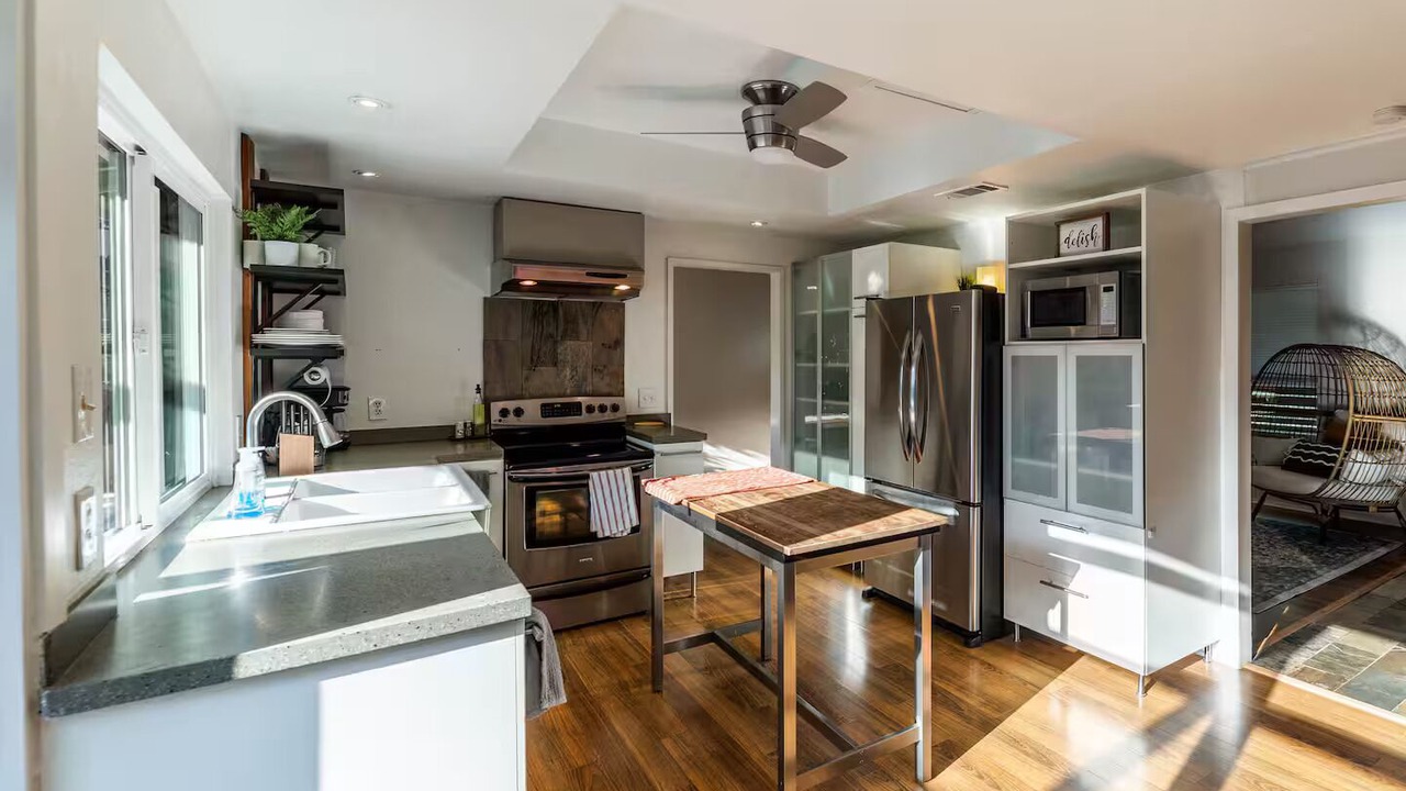 Photo of Kitchen in North Austin Civic Association