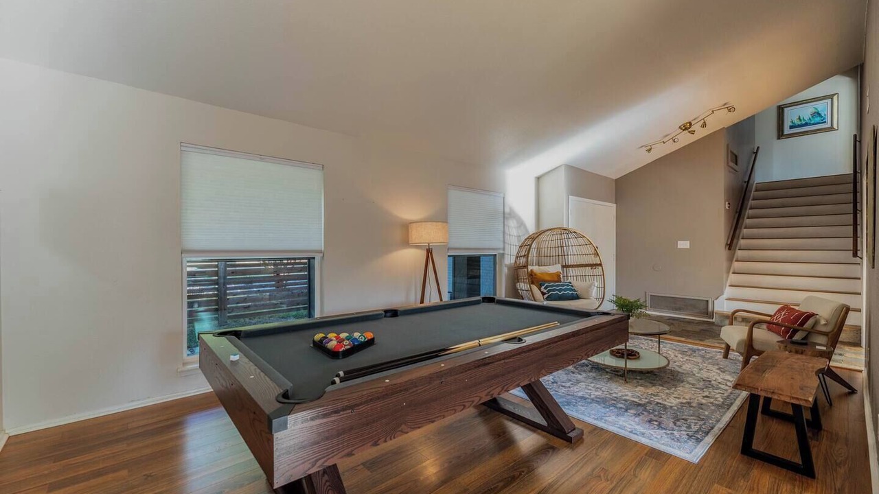 Photo of Bedroom in North Austin Civic Association