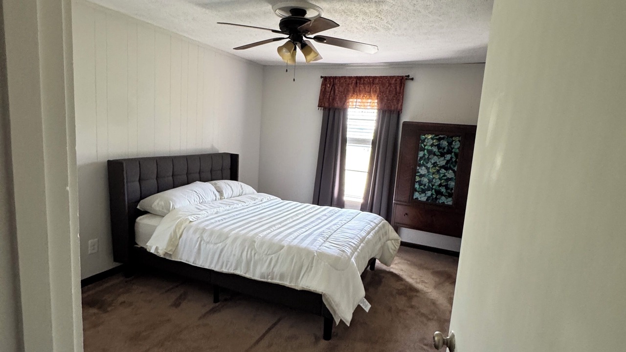 Photo of Bedroom in Quinlan