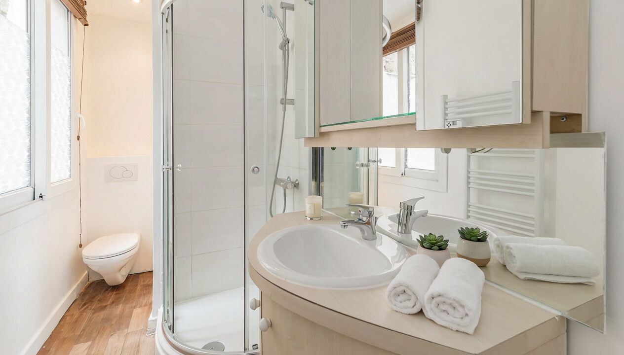 Photo of Bathroom in Neuilly-sur-Seine