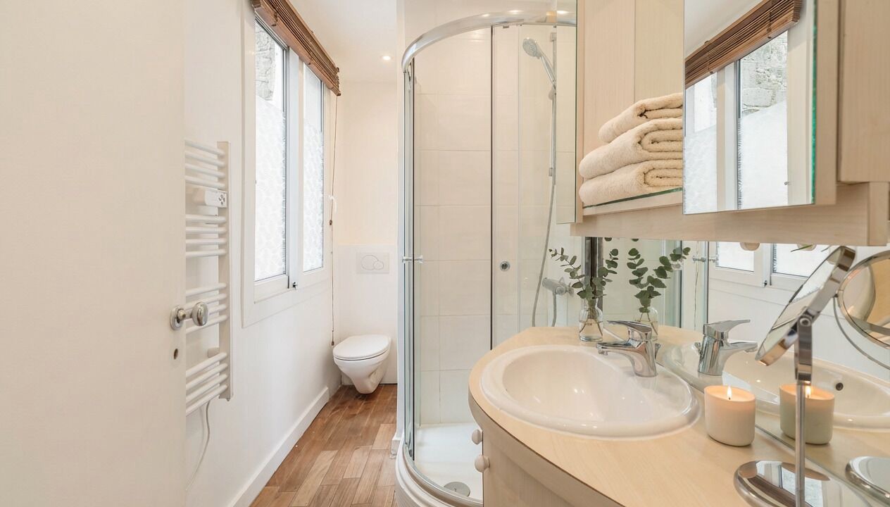 Photo of Bathroom in Neuilly-sur-Seine
