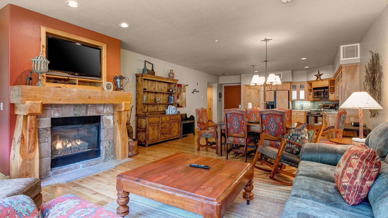 Photo of Livingroom in Deer Valley