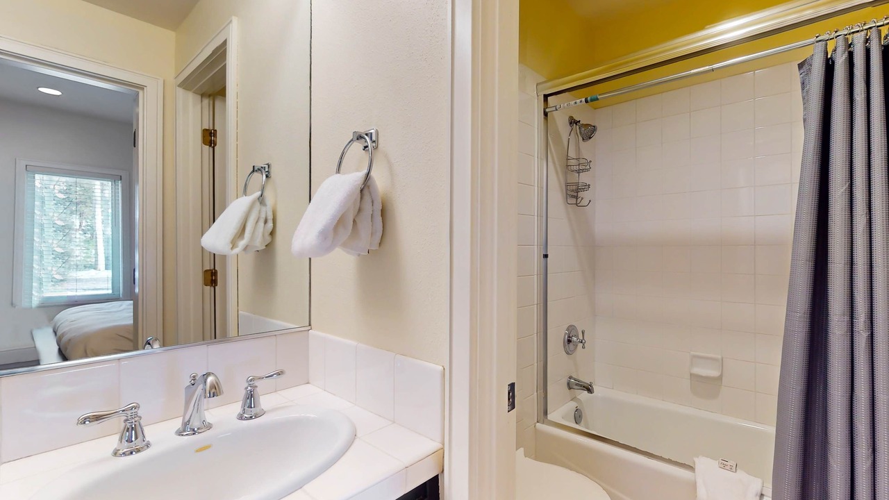 Photo of Bathroom in Broken Top
