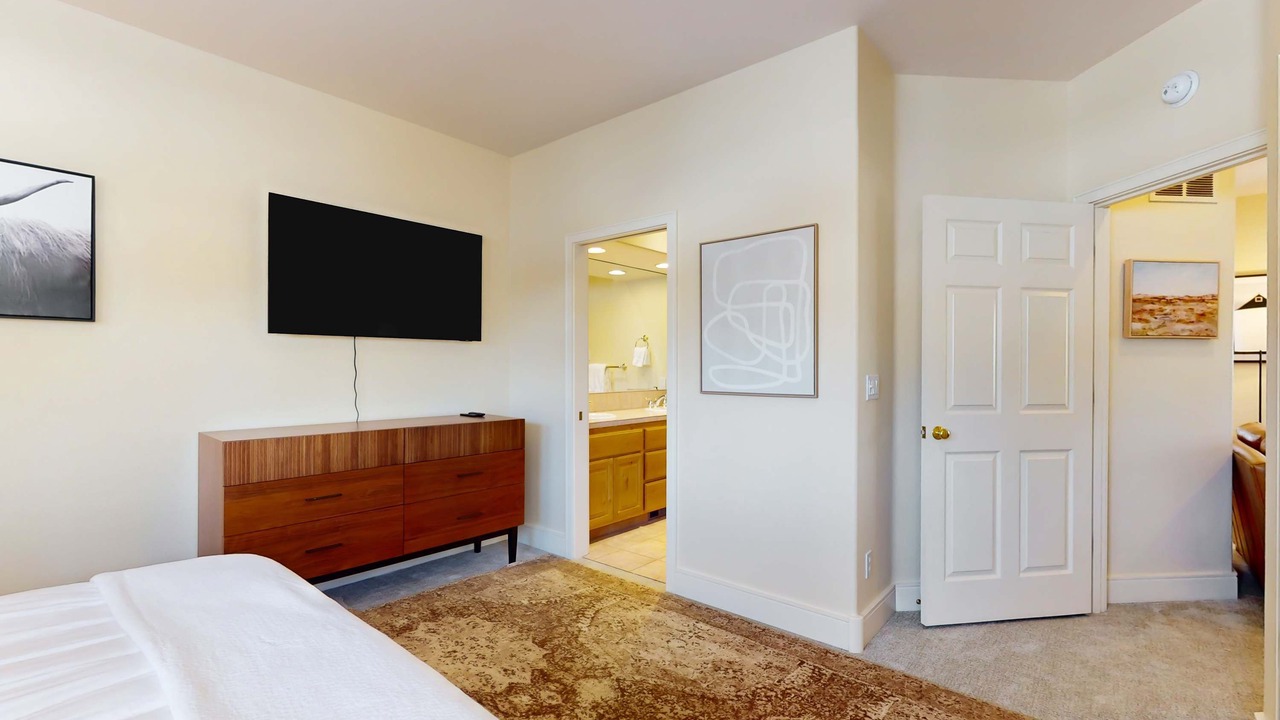 Photo of Bedroom in Broken Top