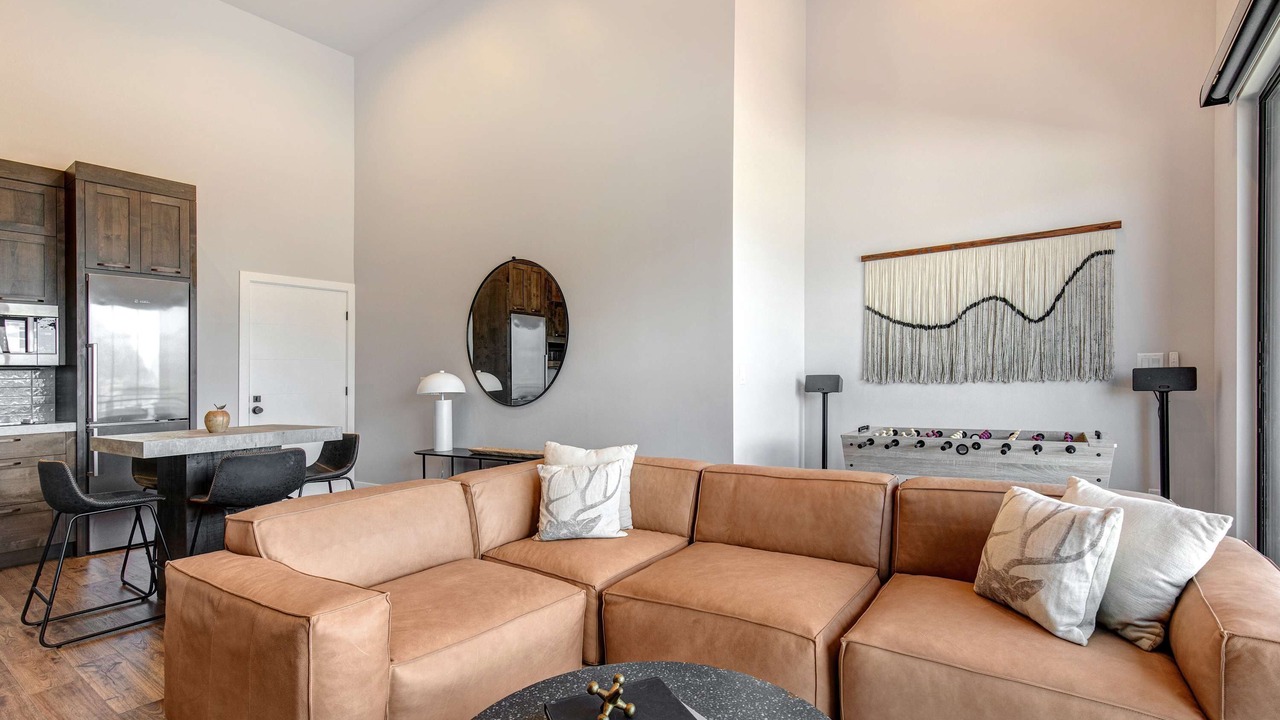 Photo of Livingroom in Hideout