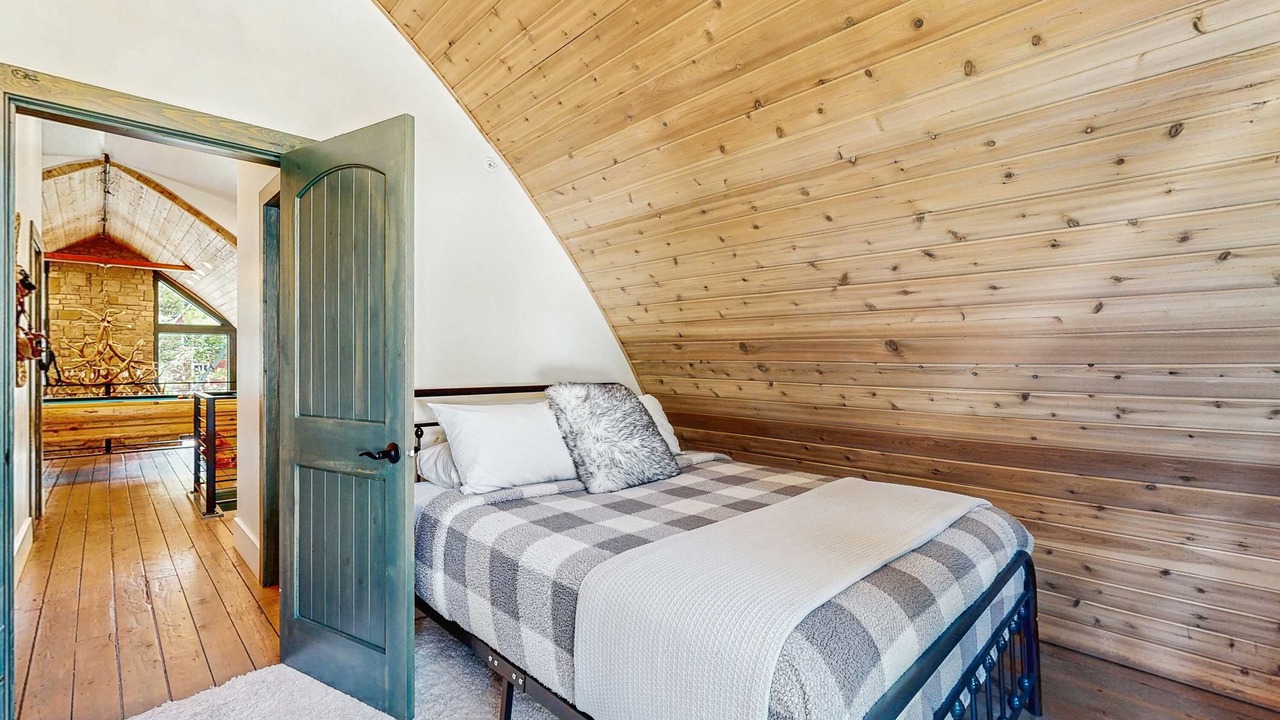 Photo of Bedroom in Salt Lake Mountain Resorts