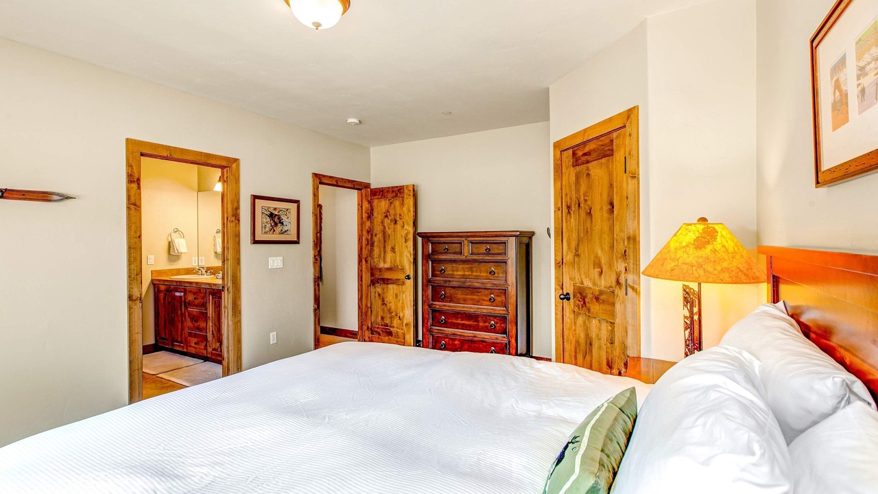 Photo of Bedroom in Pinebrook