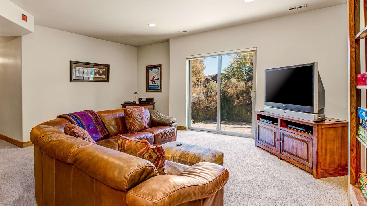 Photo of Livingroom in Pinebrook