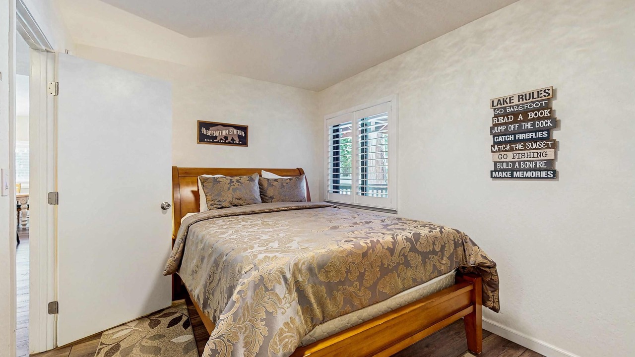 Photo of Bedroom in Ridgewood