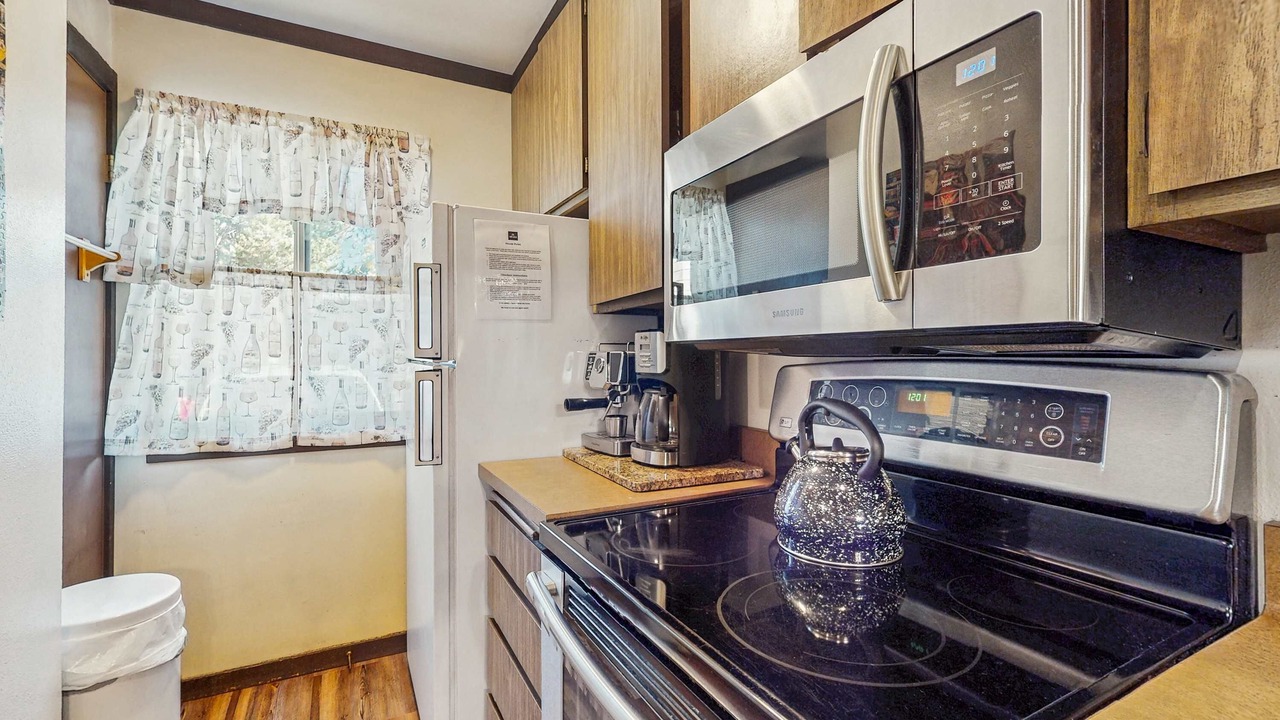 Photo of Kitchen in Tahoya Shores