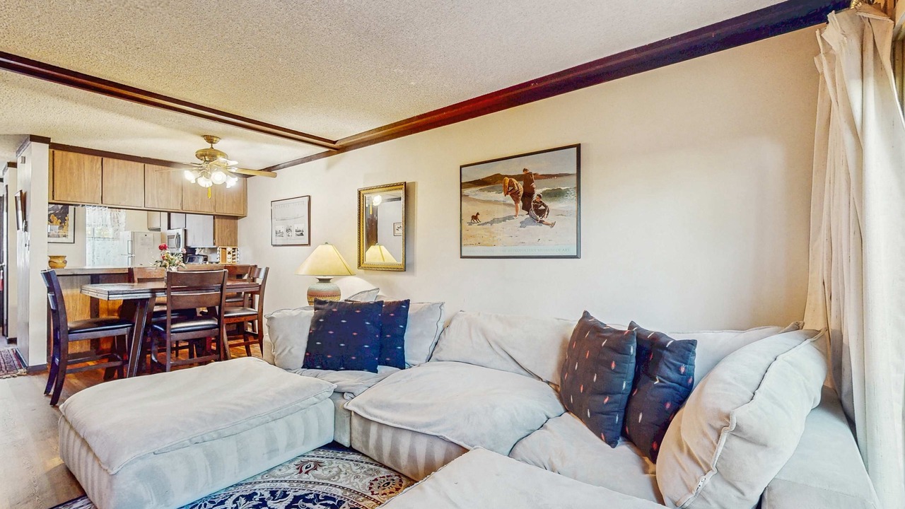 Photo of Livingroom in Tahoya Shores
