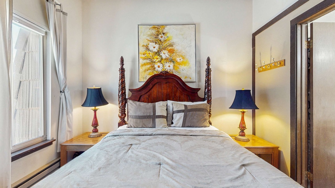 Photo of Bedroom in Tahoya Shores